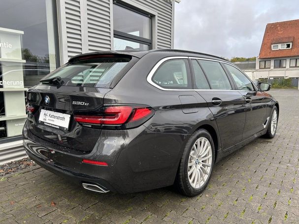 BMW 530 Touring 215 kW image number 2