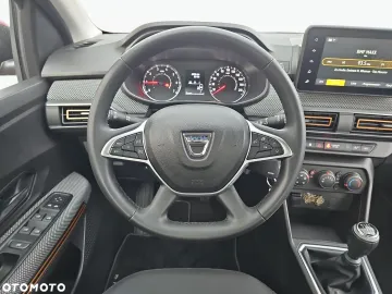 Car image 29