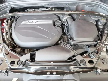 Car image 38