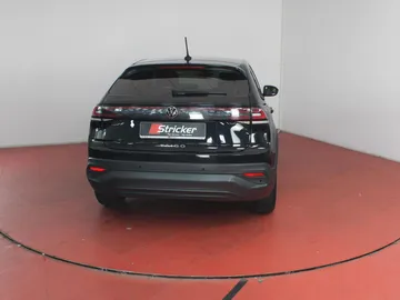 Car image 37