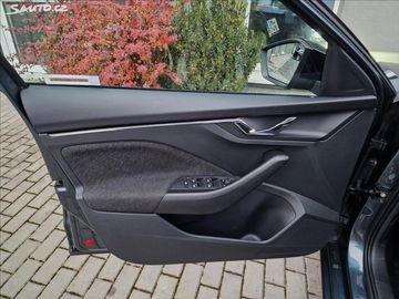 Car image 38