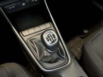 Car image 26