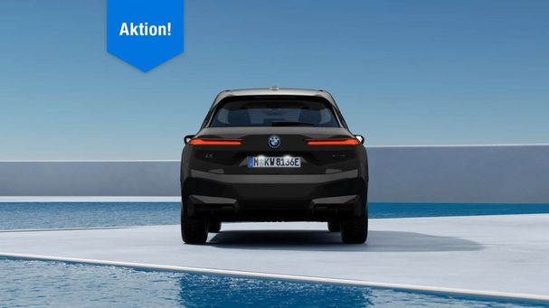 BMW iX xDrive40 240 kW image number 3