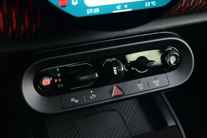 Car image 39