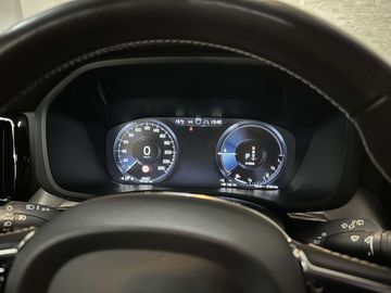 Car image 32