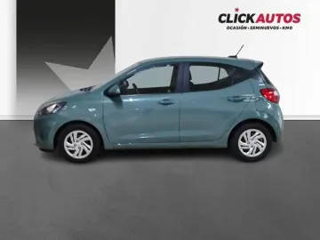 Car image 4