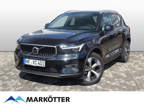 Volvo XC40 B3 Core 120 kW image number 1