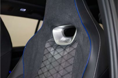 Car image 36