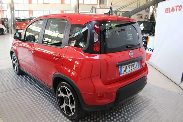 Fiat Panda 1.0 Hybrid Sport 52 kW image number 2