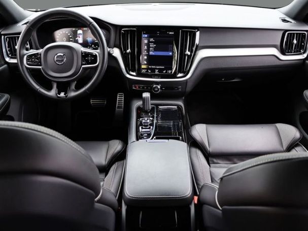 Volvo V60 T8 R Design AWD 288 kW image number 3