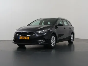 Car image 35