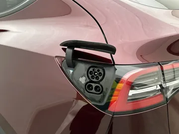 Car image 36