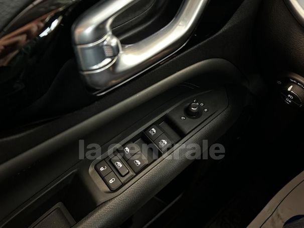 Jeep Compass 1.3 GSE 110 kW image number 16