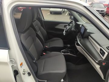 Car image 10