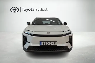 Car image 2
