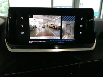 Car image 22