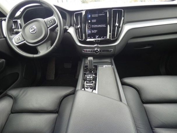 Volvo XC60 B4 AWD Momentum Pro 145 kW image number 6