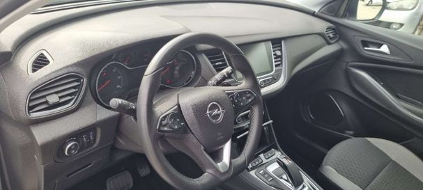 Opel Grandland X 1.6 Hybrid4 221 kW image number 10