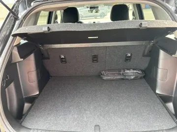 Car image 34