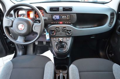 Car image 12