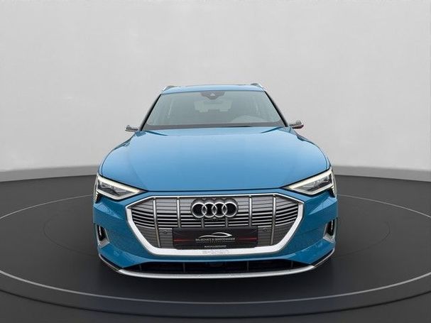 Audi e-tron 55 quattro Advanced 300 kW image number 3