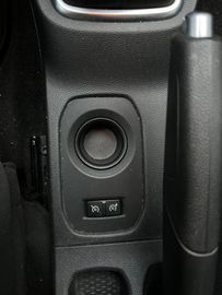 Car image 37