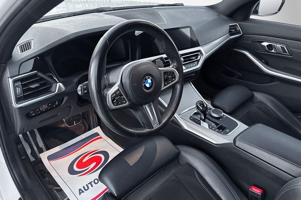 BMW 330 e M Sport 216 kW image number 12