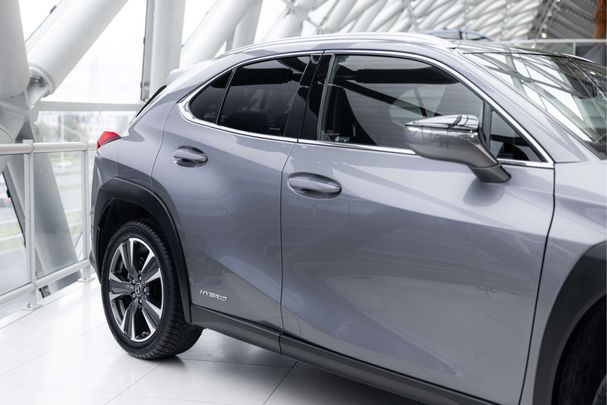 Lexus UX 250h 135 kW image number 46