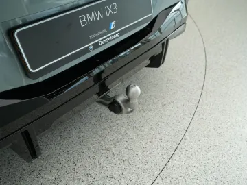 Car image 35