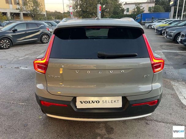 Volvo XC40 B3 Core 120 kW image number 6