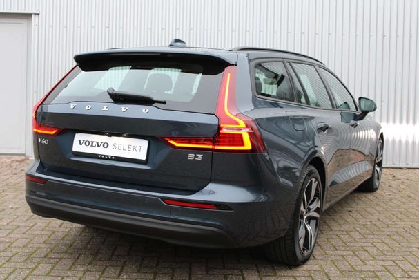 Volvo V60 B3 Essential 120 kW image number 3