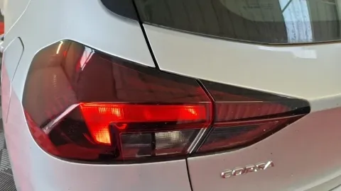 Car image 28