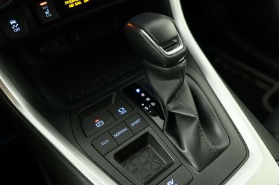 Car image 37