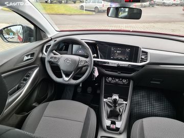 Car image 8