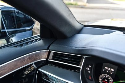 Car image 41