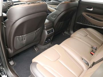 Car image 37