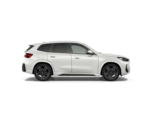 BMW iX1 M Sport 150 kW image number 3