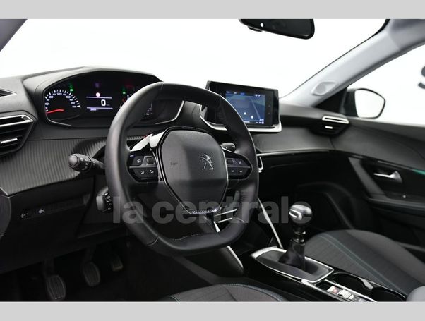 Peugeot 2008 PureTech 130 Allure 96 kW image number 7