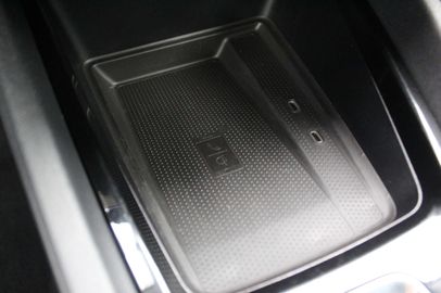 Car image 36