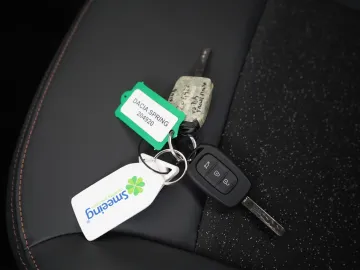Car image 33