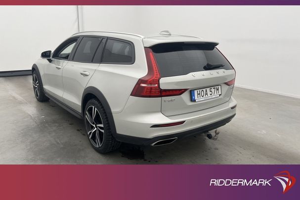 Volvo V60 Cross Country AWD B5 185 kW image number 10