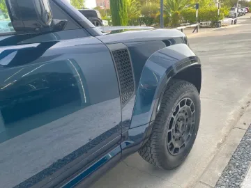 Car image 28