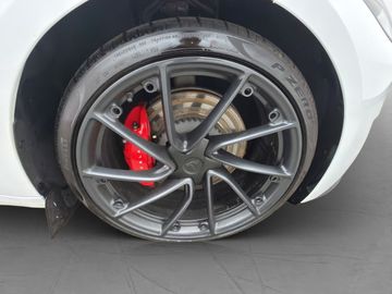 Car image 34
