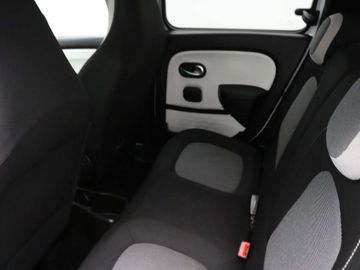 Car image 31