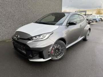 Car image 25
