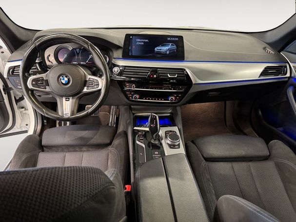 BMW 520d Touring xDrive 140 kW image number 10