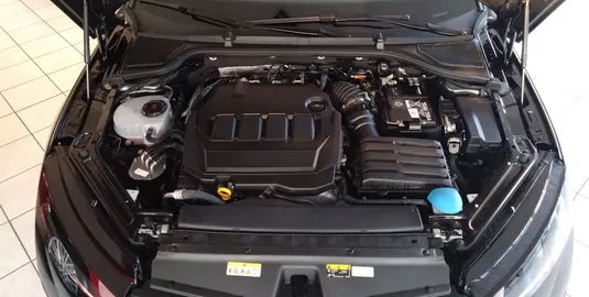 Car image 24