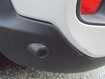 Car image 32