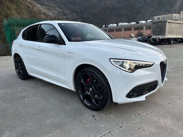 Alfa Romeo Stelvio 2.2 Q4 154 kW image number 2