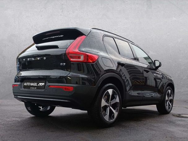 Volvo XC40 B3 Plus Dark 120 kW image number 3